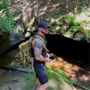 Meet your Posher, Alex